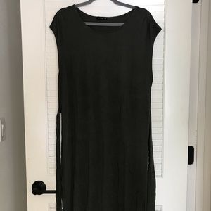 Sleeveless Midi Dress